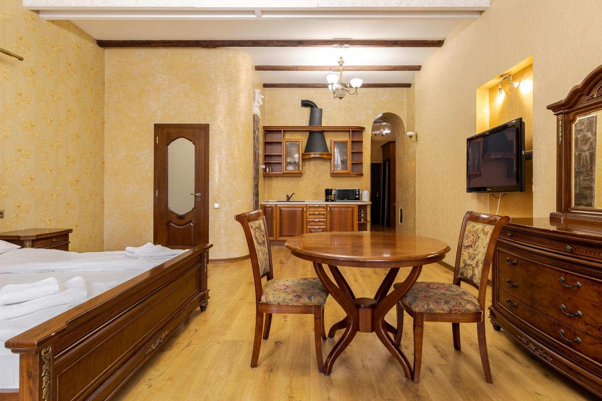Апартаменти На Площі Ринок, 20 Lviv Dış mekan fotoğraf