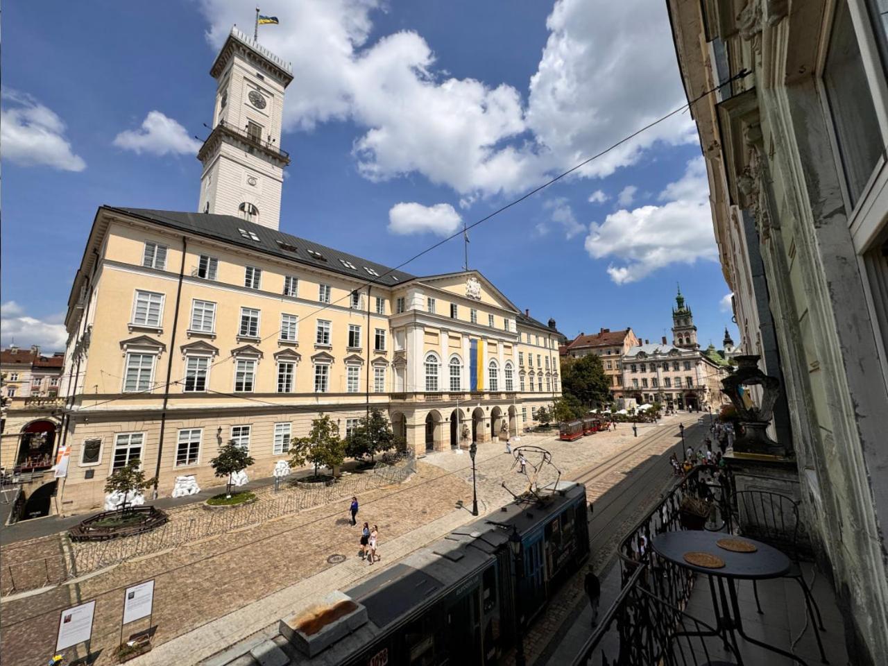 Апартаменти На Площі Ринок, 20 Lviv Dış mekan fotoğraf